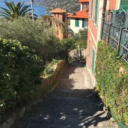 Liguria Holidays - Con Splendida Vista Sul Golfo Апартаменты *